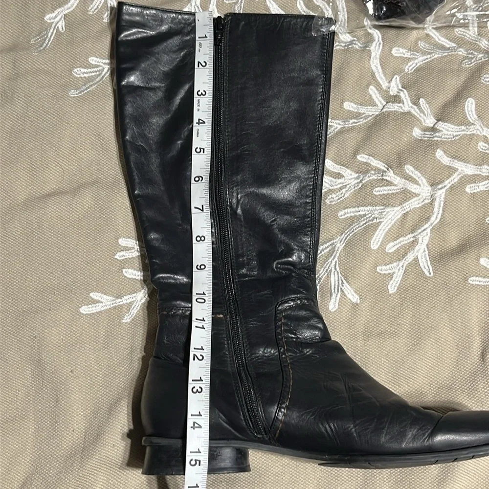 EVERYBODY BY E.Z. MODA BLACK LEATHER BOOTS